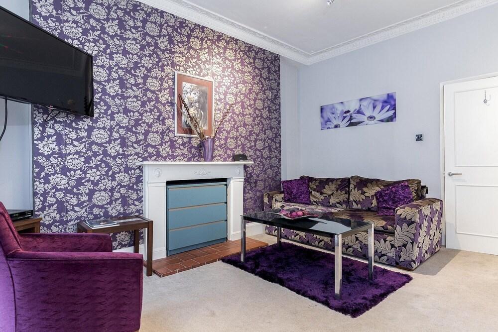 Attractive 1-bedroom With Open Plan Kitchen Oxford