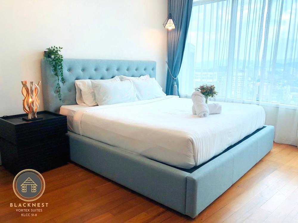 Vortex Suites KLCC by BlackNest