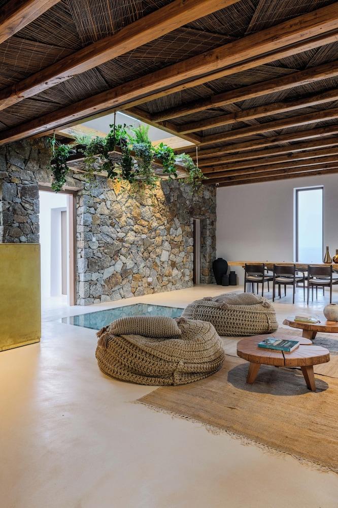 Charisma Hotel and Wellness Suites