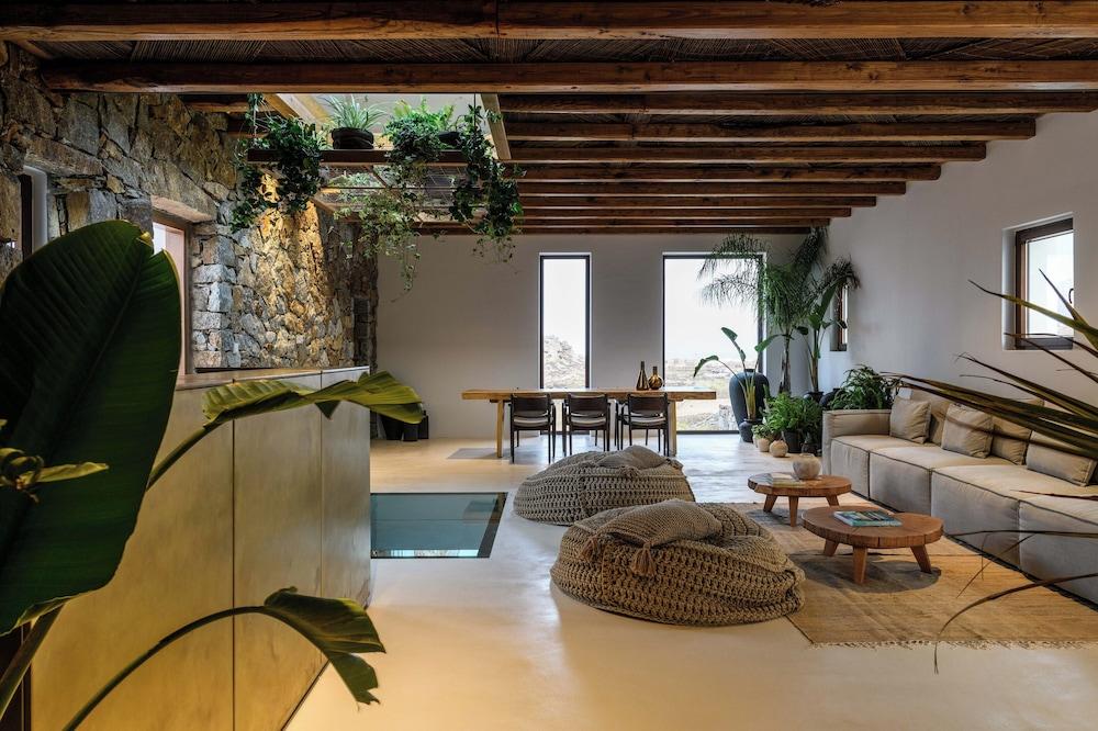 Charisma Hotel and Wellness Suites