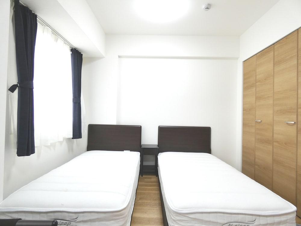 Alpha Square Minami 6 jo 306