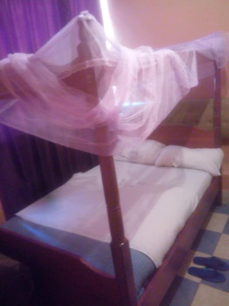 New Rwathia Guest House