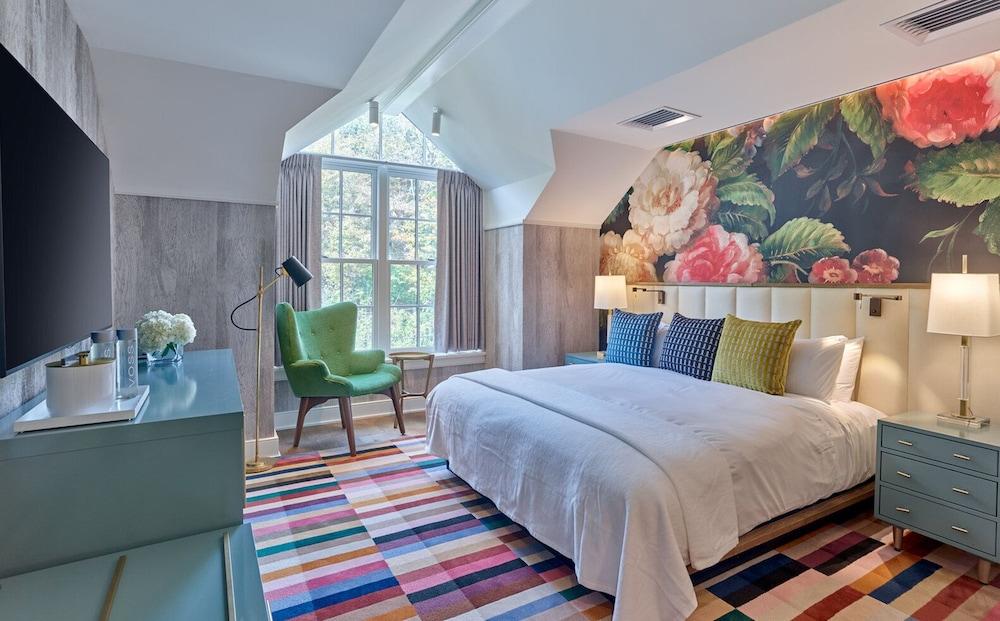 River House at Odette's