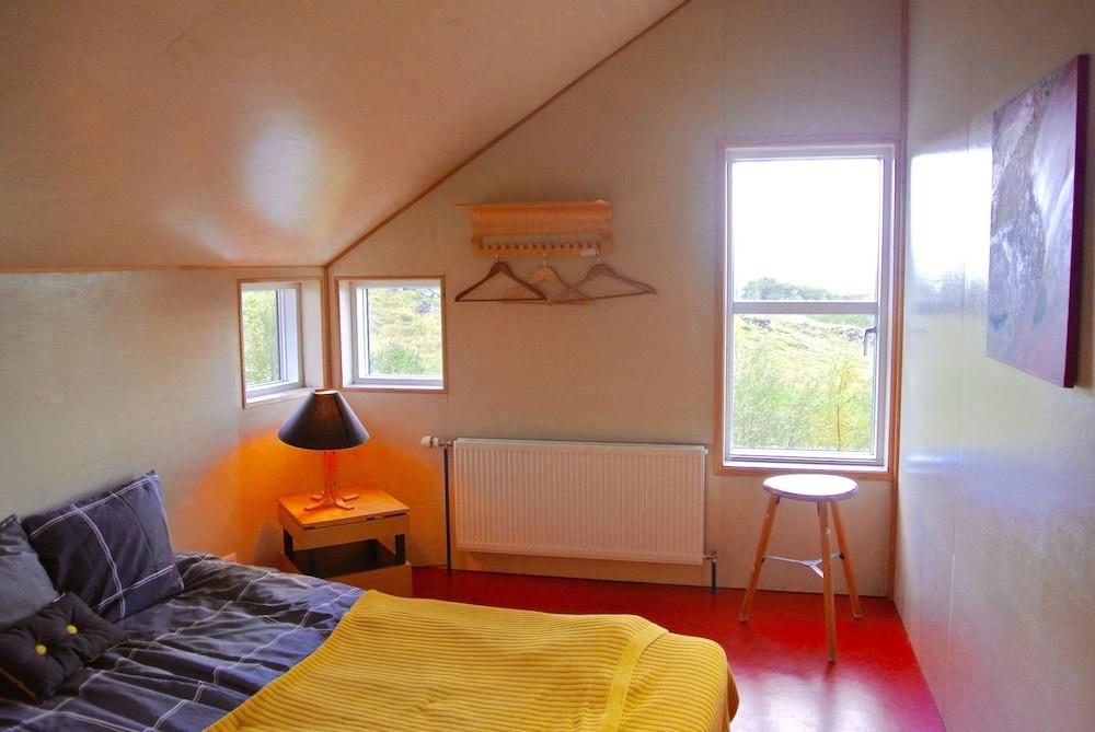 Golden circle amazing house and view