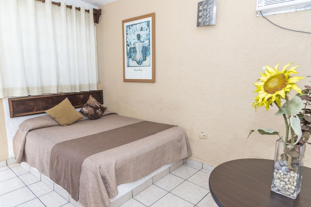 Hotel Villas Santa Ana