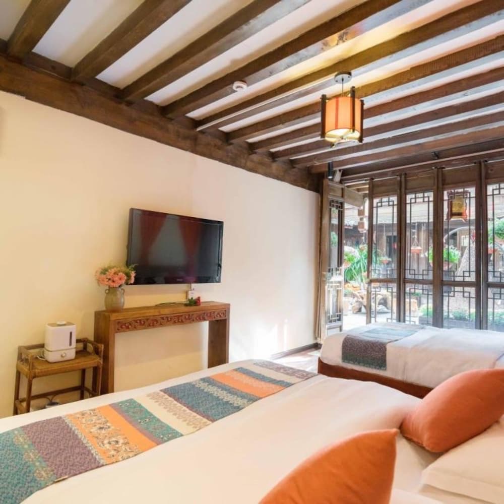 Flowers without Boundary Inn