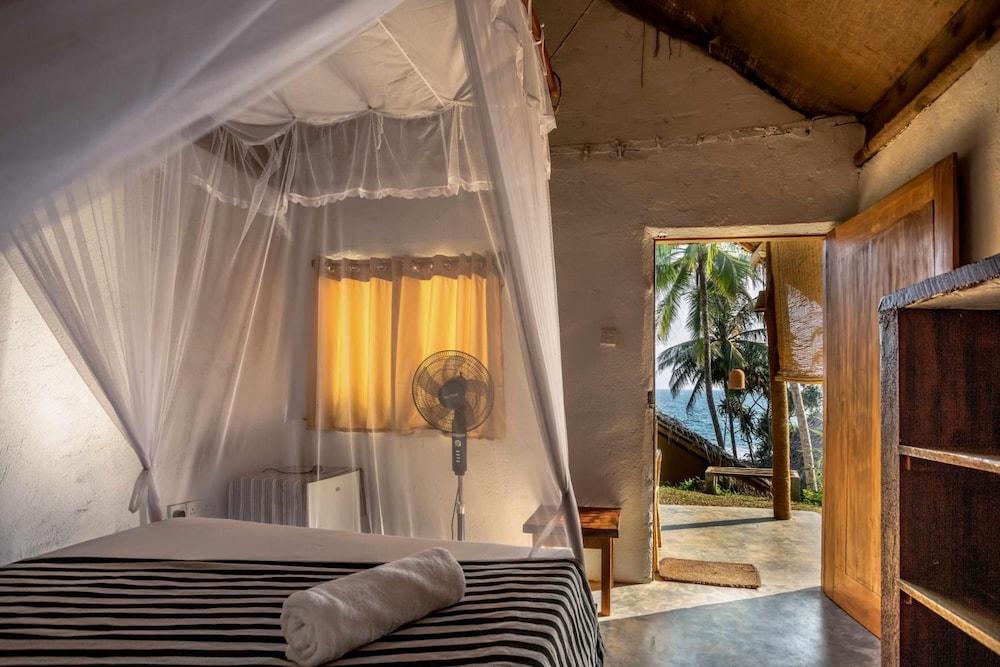 Sea View Clay House Dikwella