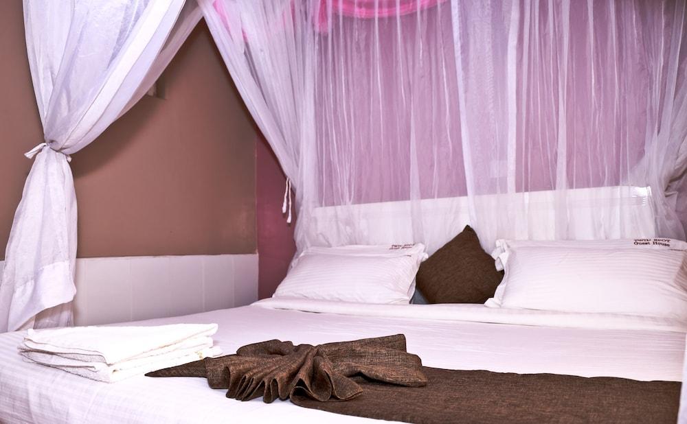 Twinspot Guest House