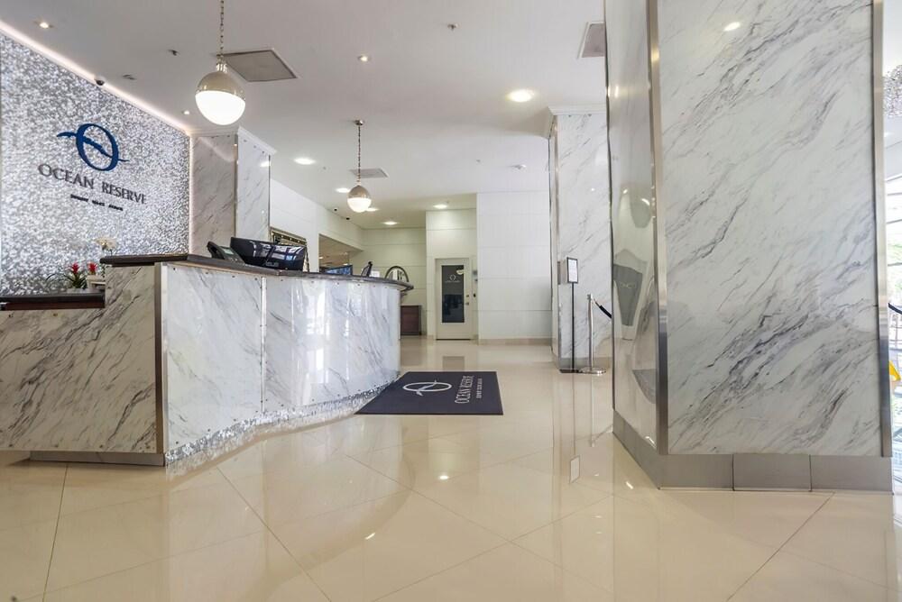 Sunny Miami Vacation