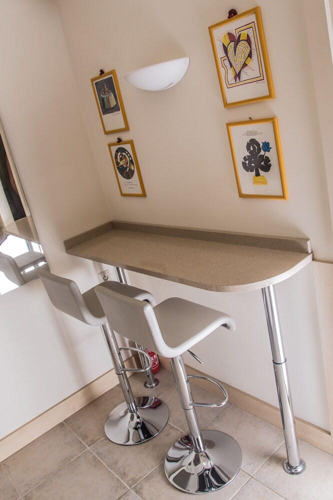 President Boutique Apartment