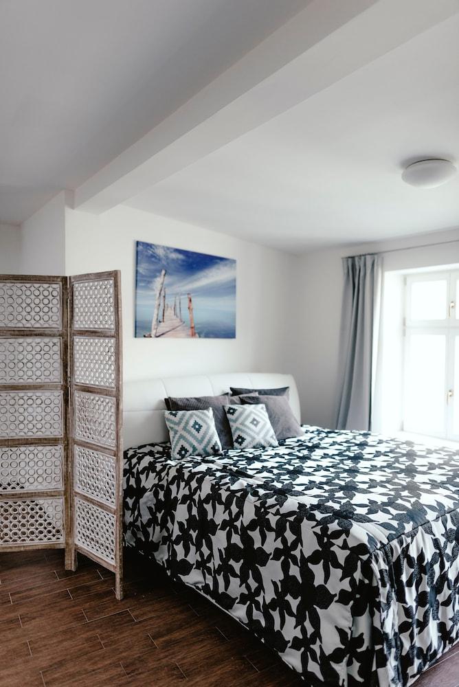 Apartments Zelny Trh III