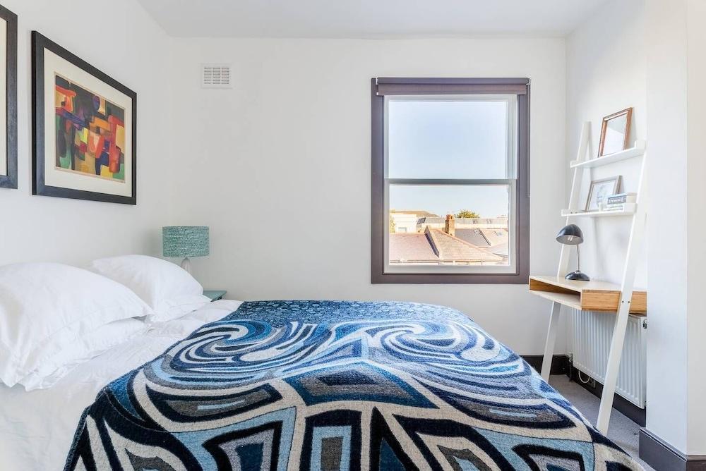 Stylish Fulham 2bed Loft Flat, 5 min From Tube