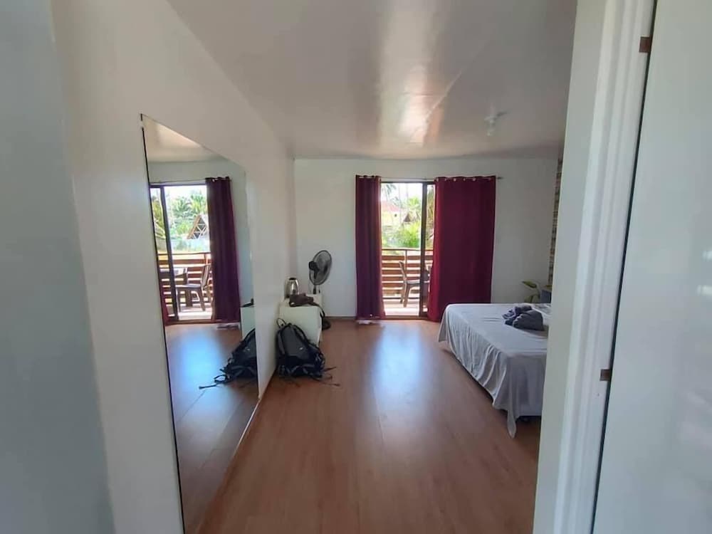 Mystic Divers Guesthouse