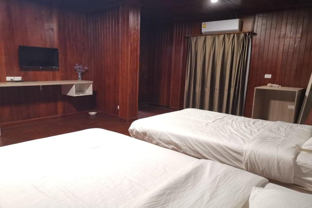 OYO 822 Thai Sabai Hotel