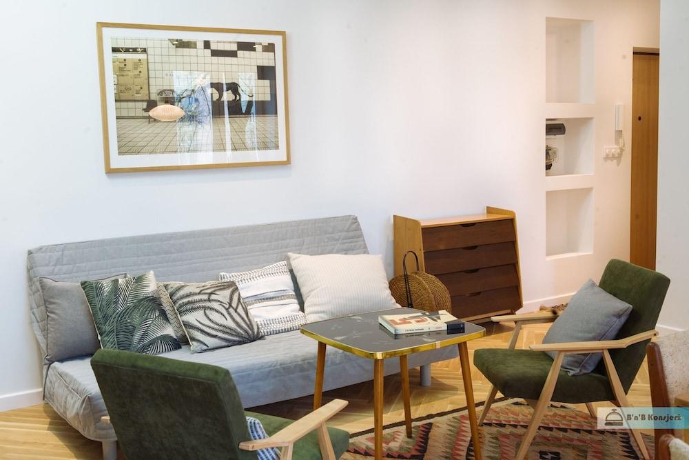 Warsaw Concierge Saska Studio