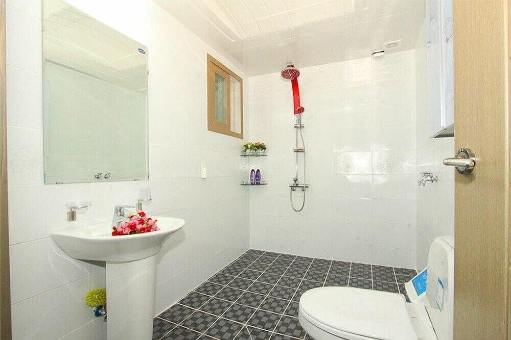 Wolpo Donghae Pension