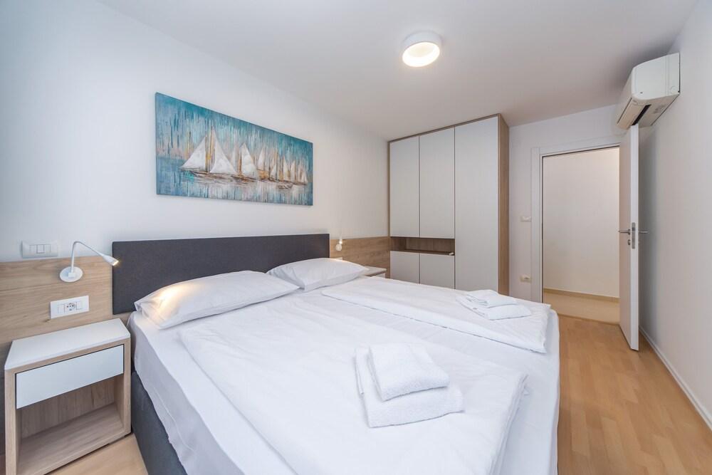 Garden Palace Resort