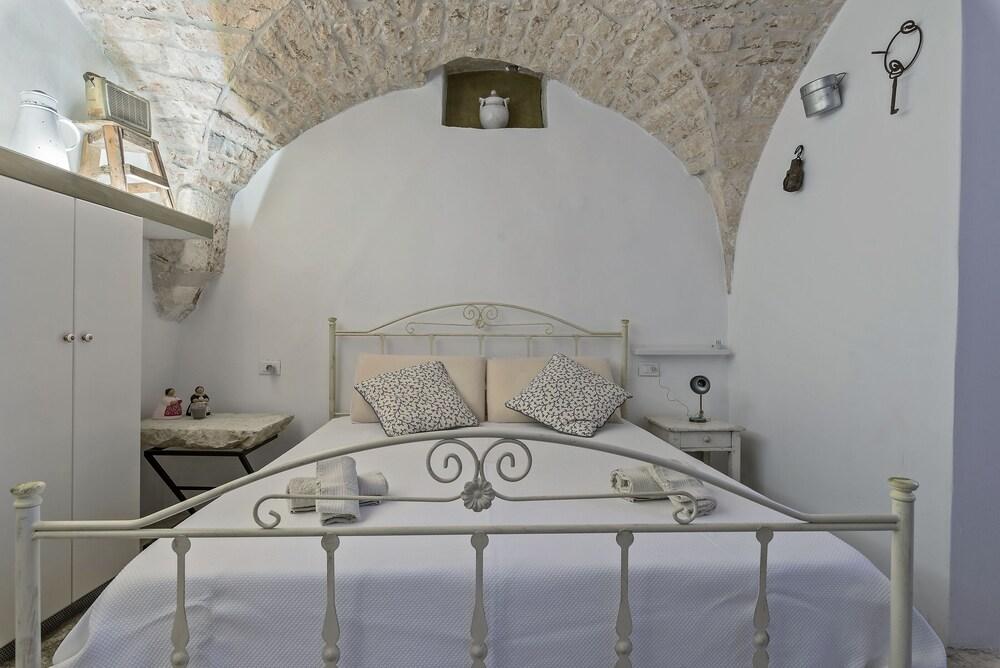 Suite Victoria by Pcb