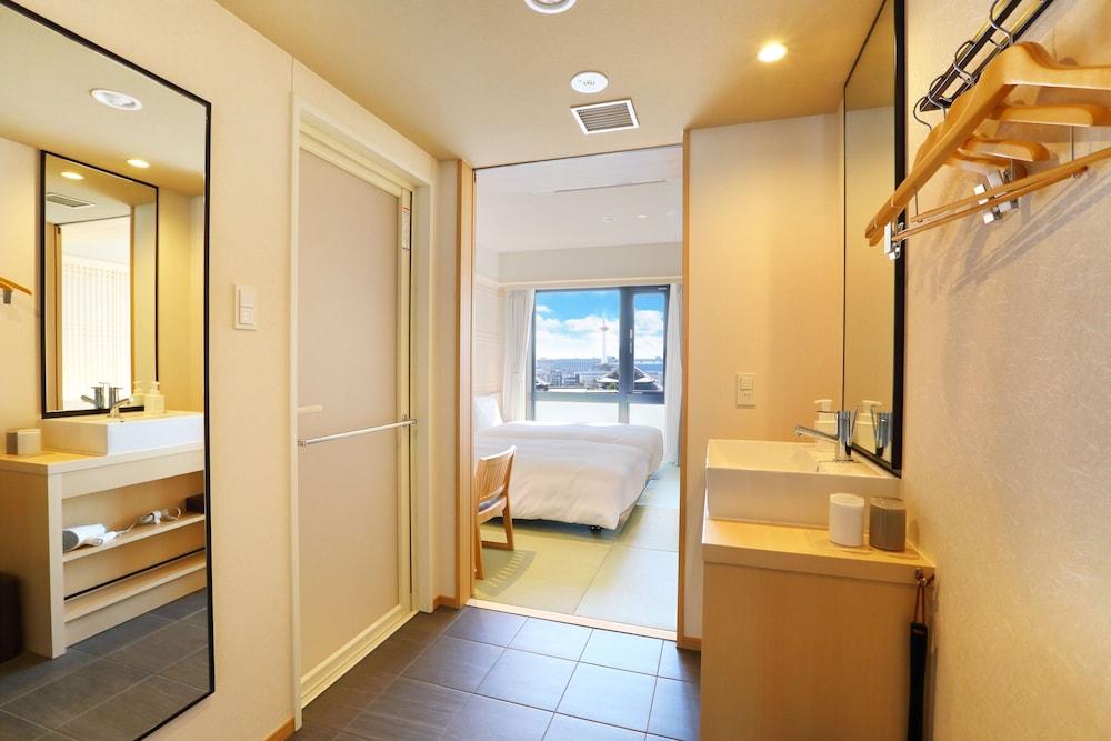 Henn na Hotel Premier Kyoto Gojo Karasuma