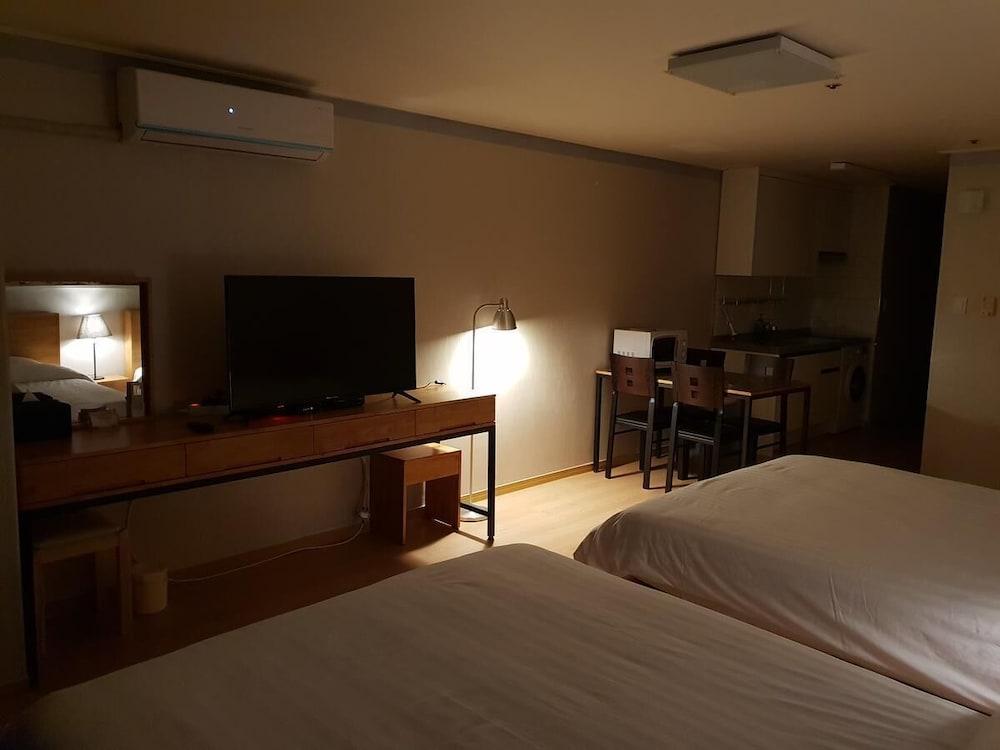 Stay And Co Residence