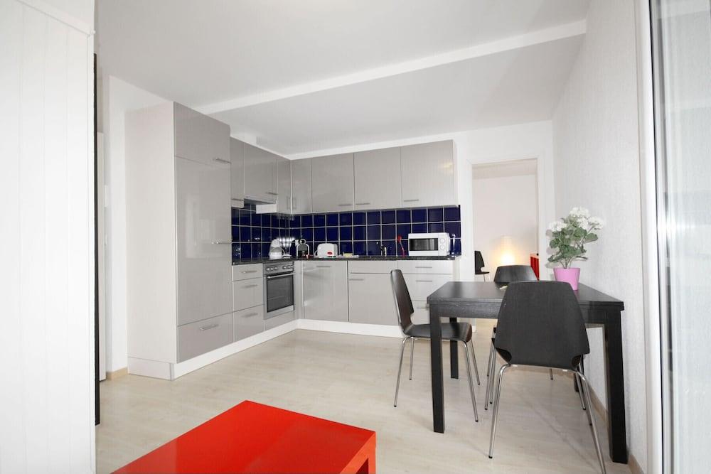 ZH Bordeaux - Letzigrund Hitrental Apartment