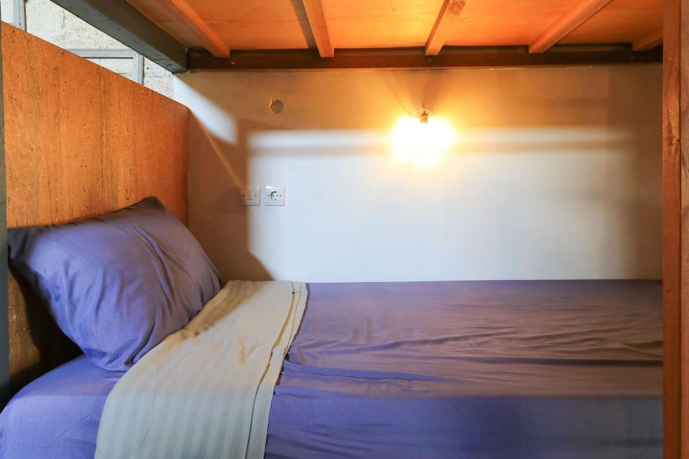 Hostel Bukit Sangcure