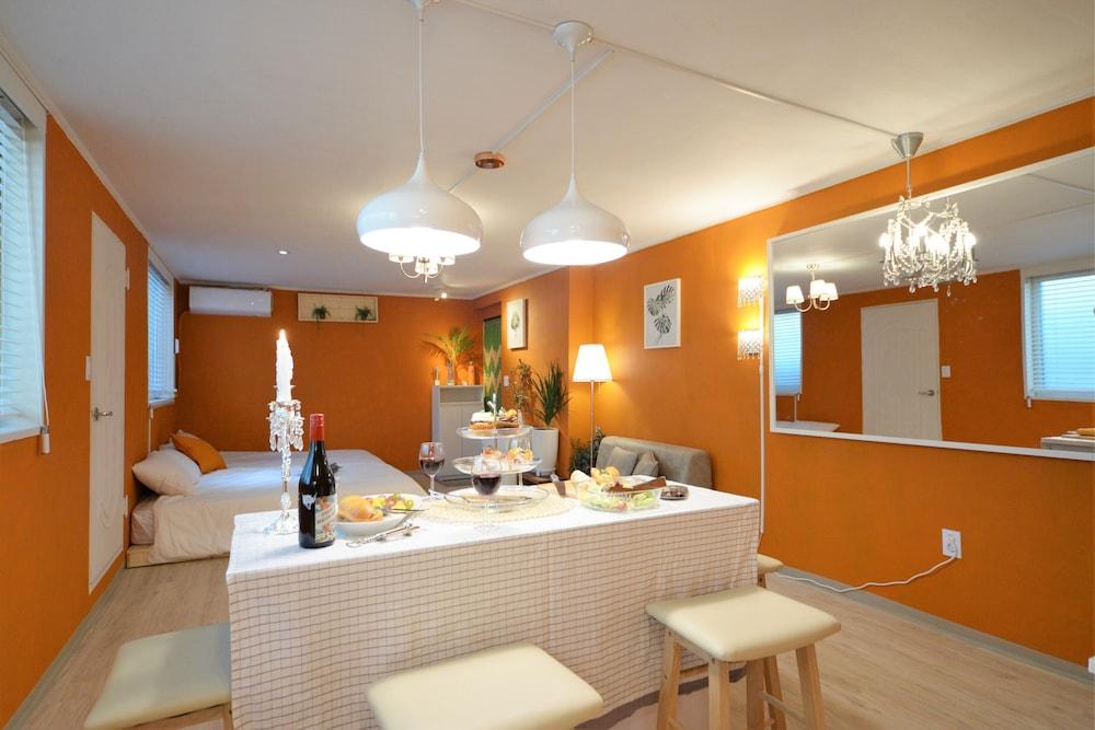 Orange Mango Cherry Party House