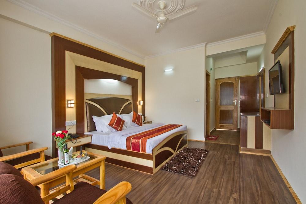 Hotel Manali Green