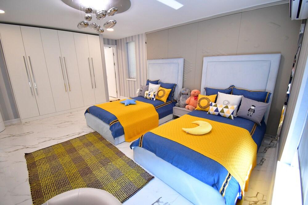 Private Pool Villa in Central Pattaya - Palma1