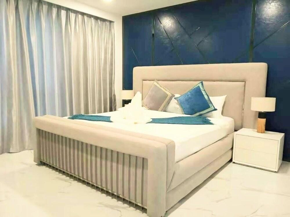 Private Pool Villa in Central Pattaya - Palmc5