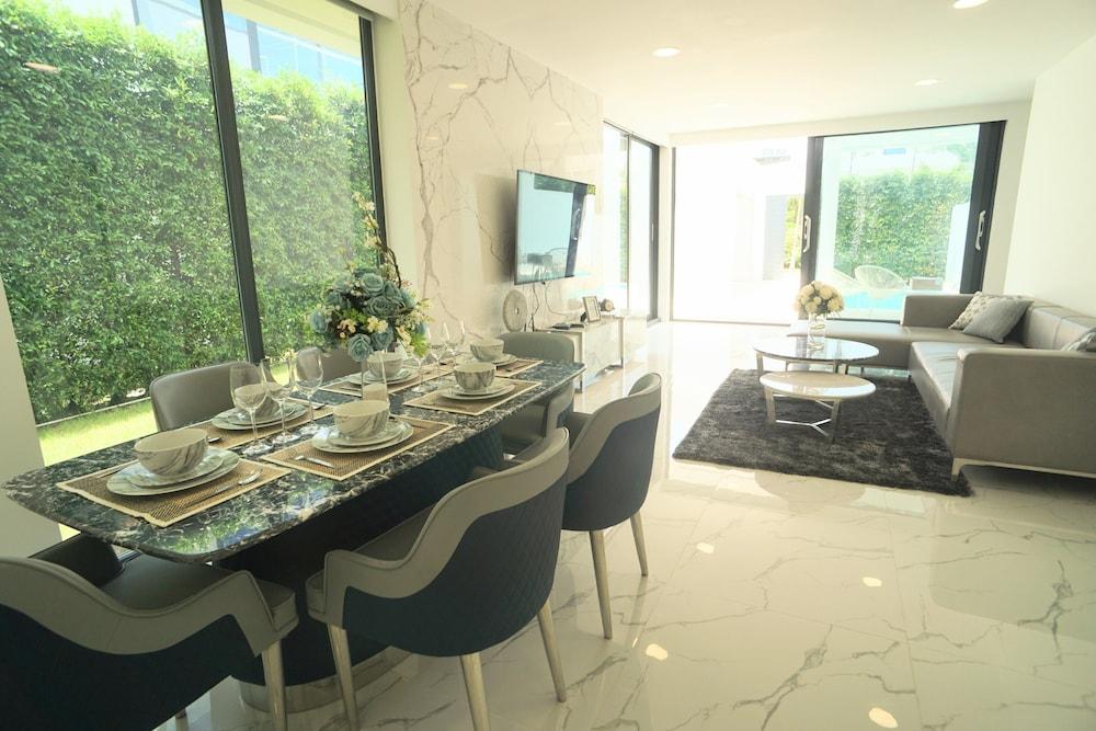 Private Pool Villa in Central Pattaya - Palmc6