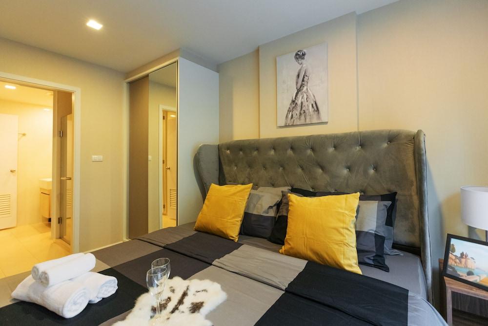 Near BK University Quiet Condo in Rama4 bkb136