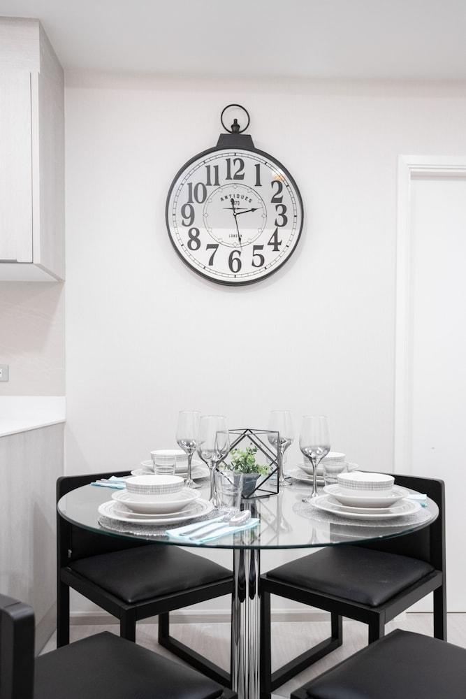 Near BTS Thonglor, Cozy and Comfortable Condo bkvtara11