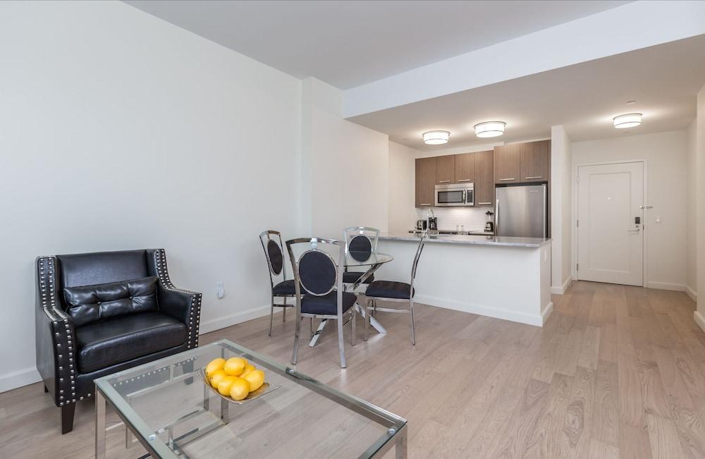 Pelicanstay in Central Square Cambridge