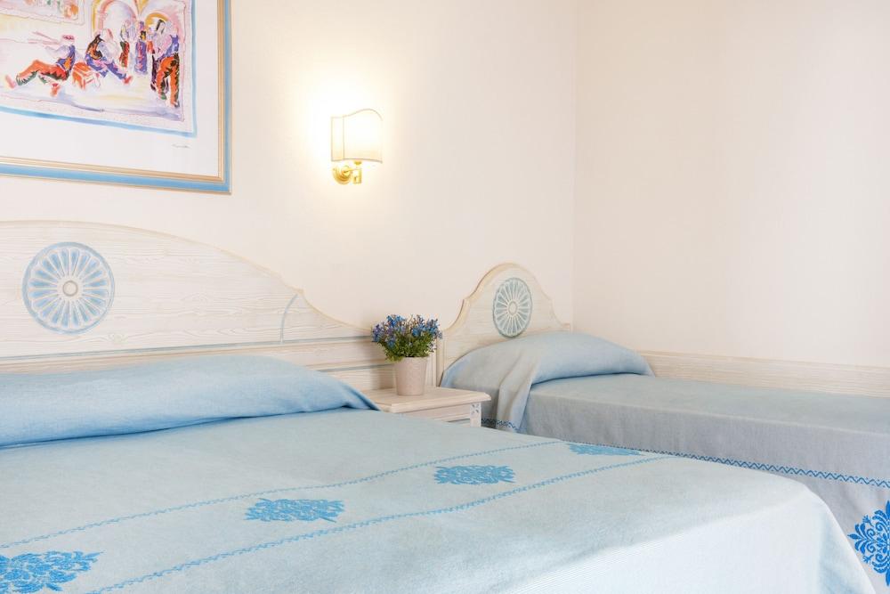 Marina Torre Navarrese Resort