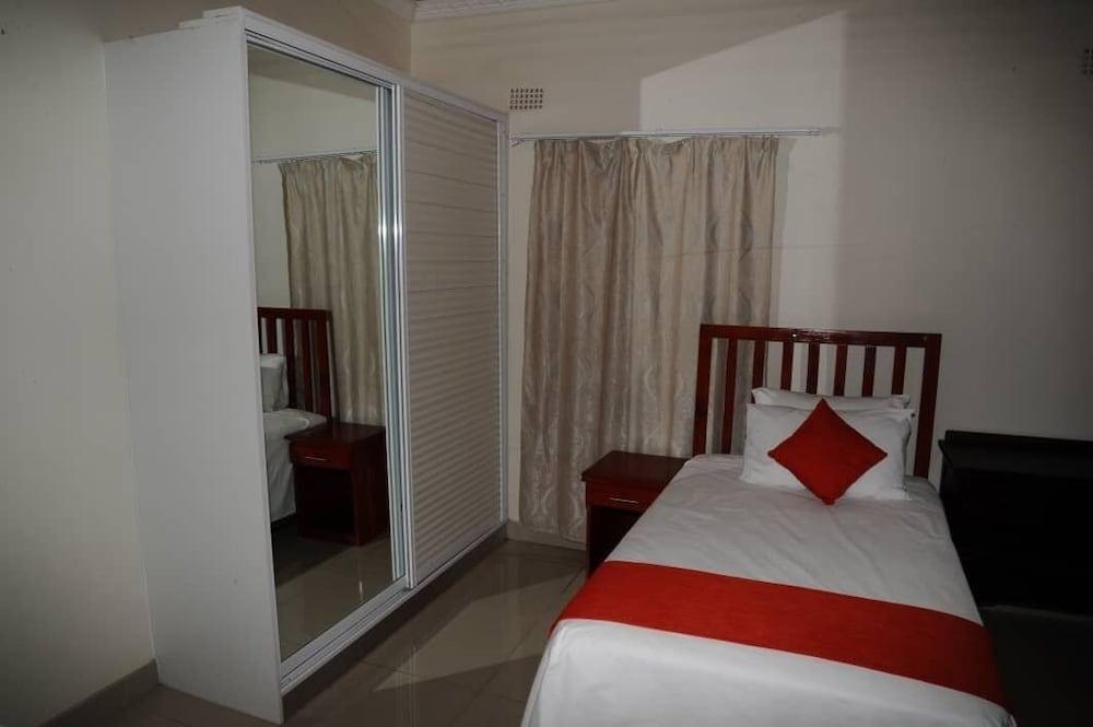 Pillacol Guest House