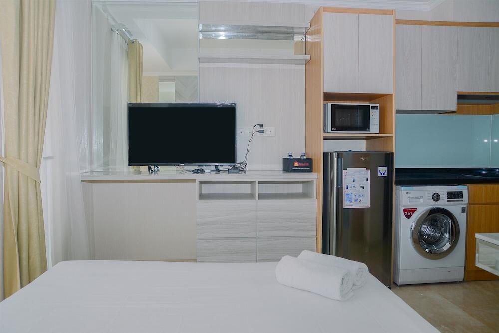 Relaxing Studio Apartment at Menteng Park