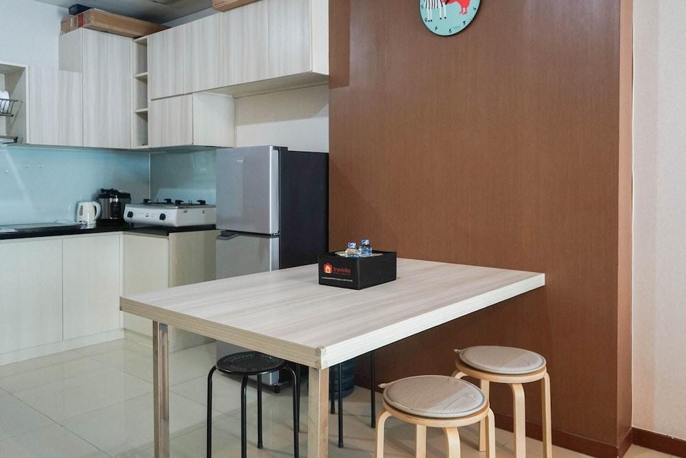 Sea View 2BR Apartment at Green Bay Condominium