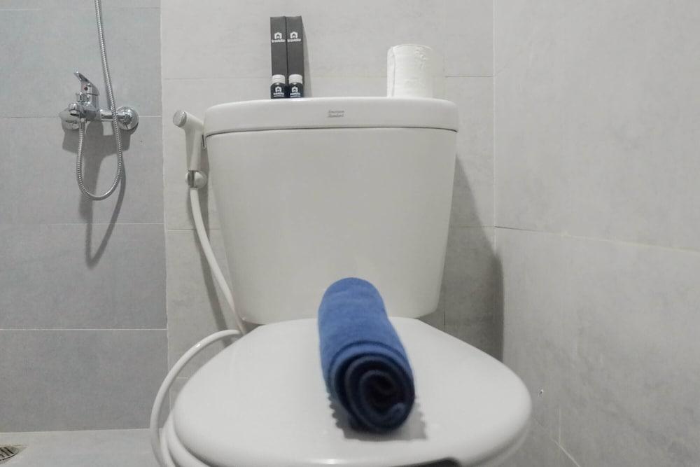 Minimalist Studio Apartment at Taman Melati