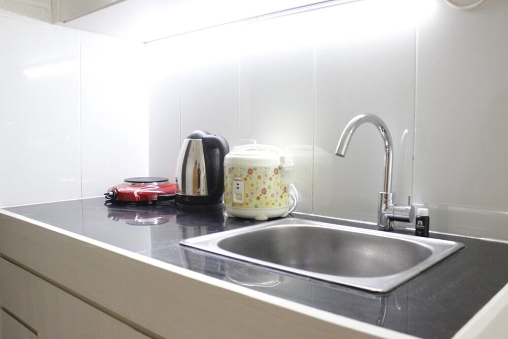 Scenic Studio at Gateway Pasteur Apartment