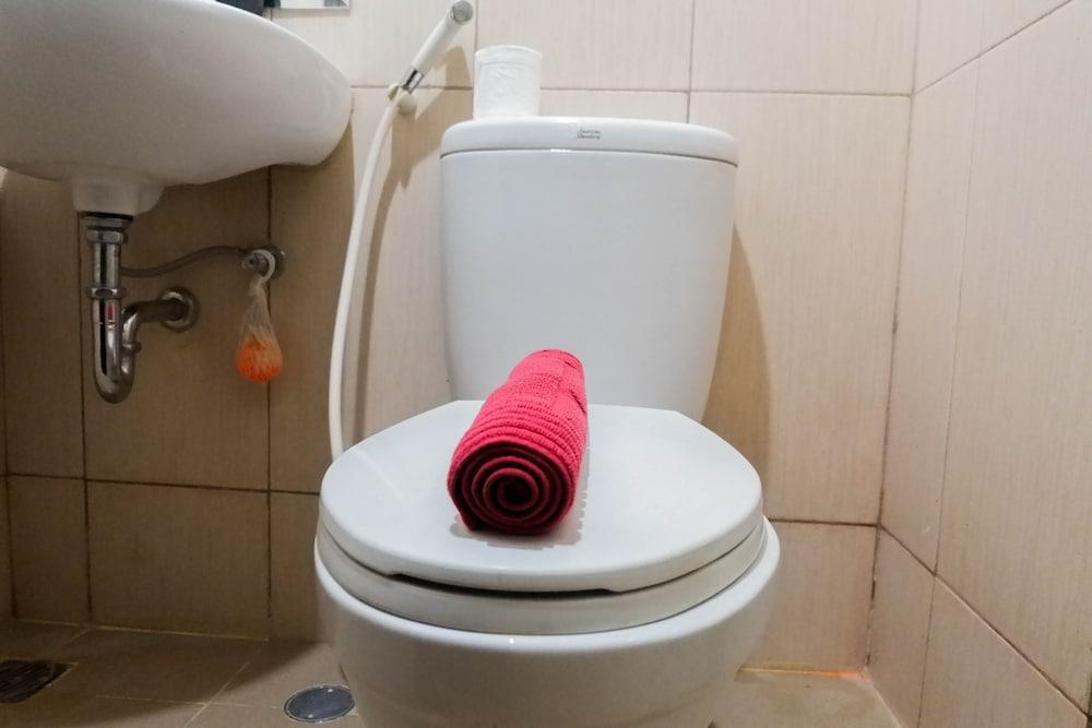 Elegant Studio Apartment at Tamansari Papilio