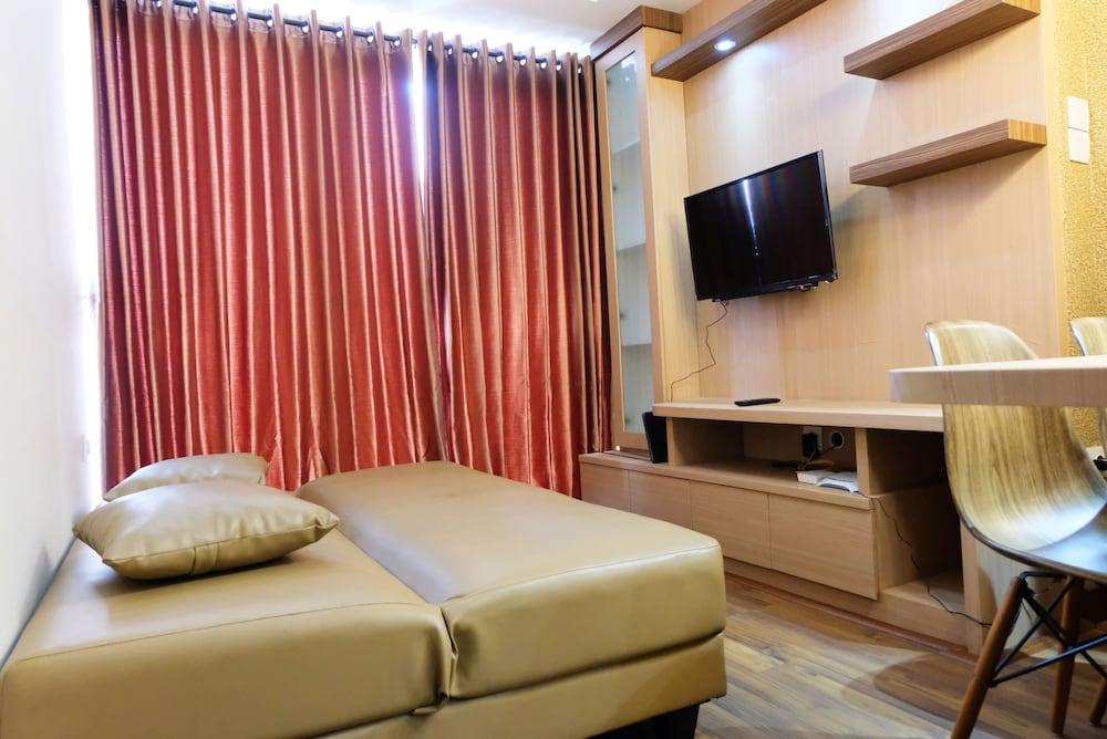 Cozy & Tranquil 1BR Apartment Casa De Parco BSD