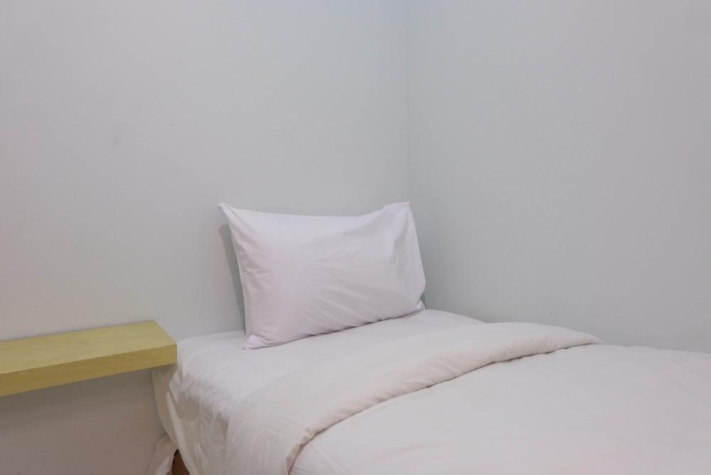 Luxurious and Convenient 2BR Ayodhya Apartment