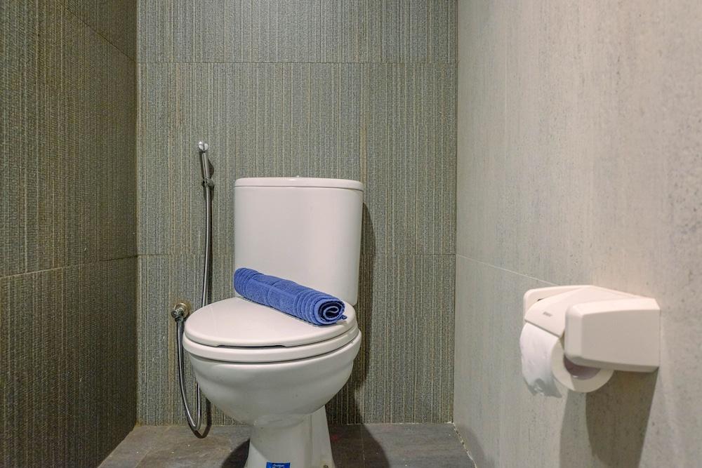 Minimalist Style Studio Apartment at Tamansari Semanggi