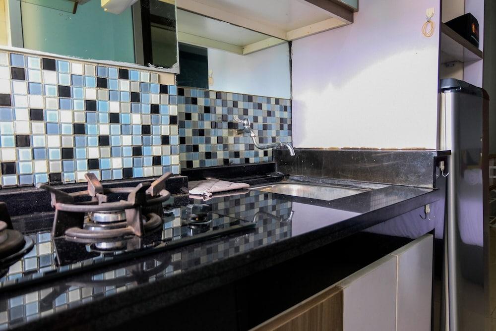 Minimalist Studio at Bintaro Park View Apartment