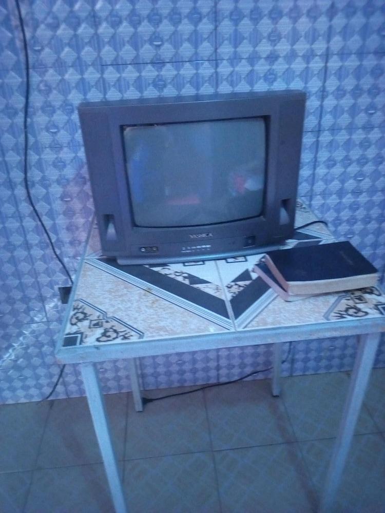 1000 Thousand Psalms Hotel