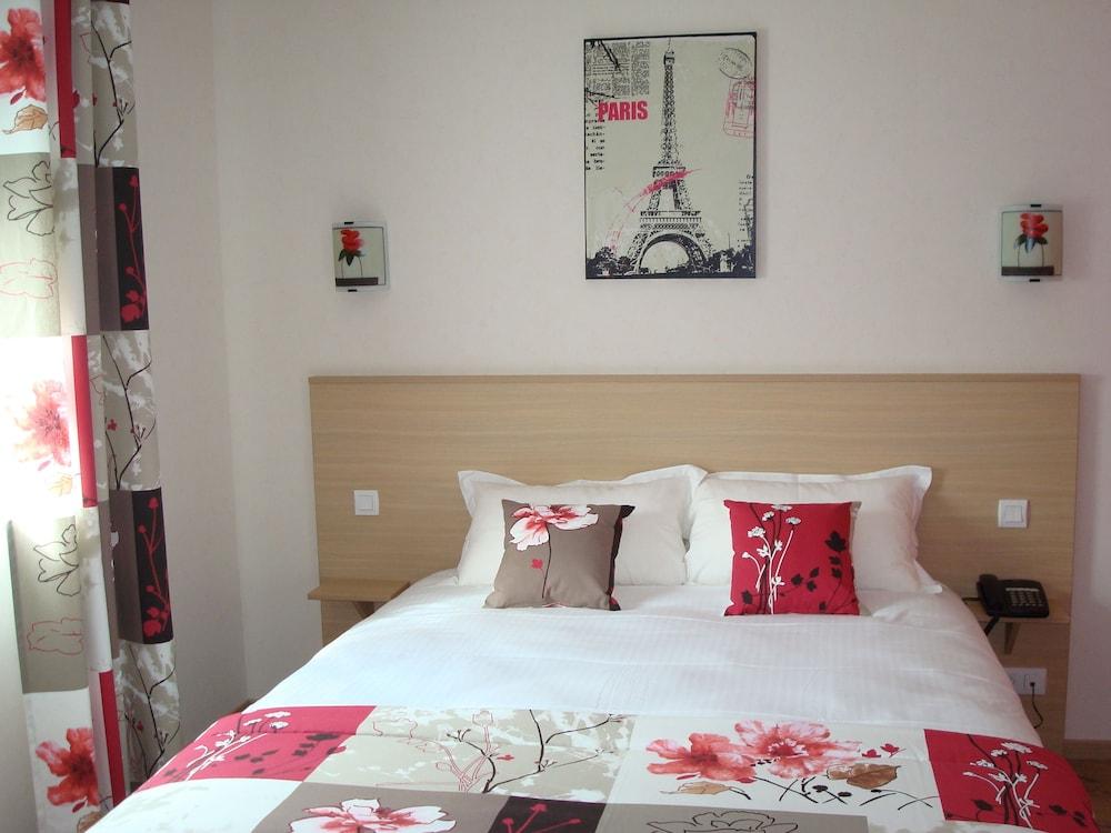 Brit Hotel Confort Azur Cholet Nord