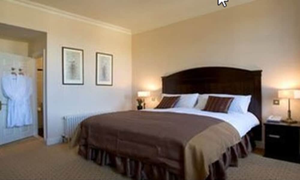 Baileys Hotel Cashel