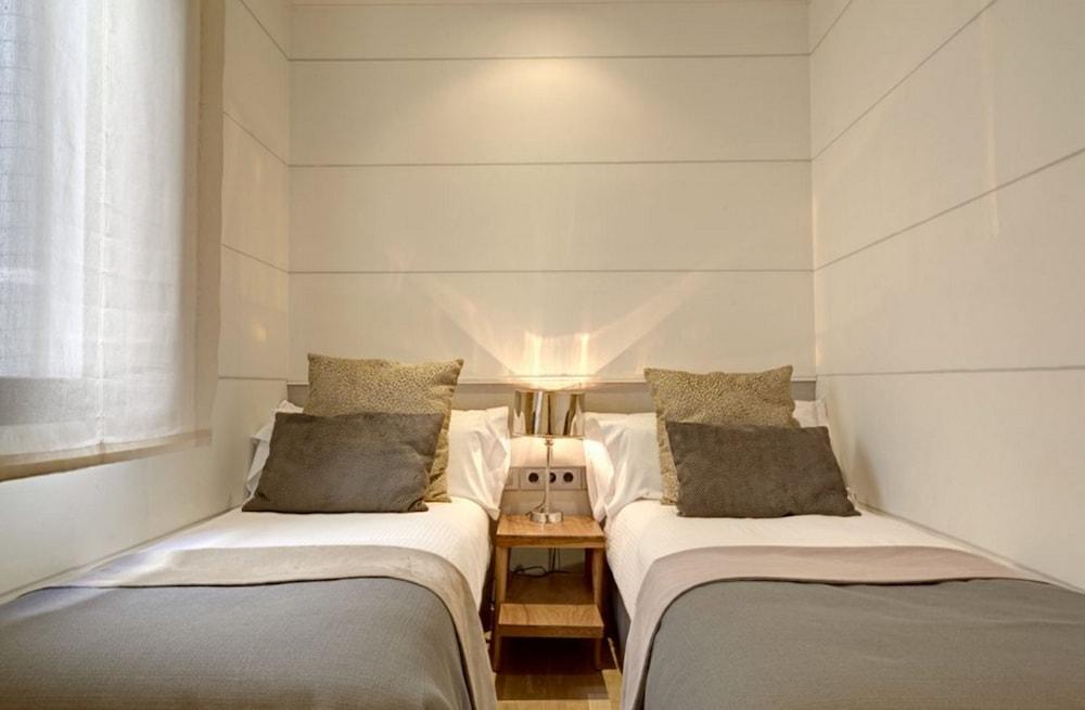 Apartments Sixtyfour