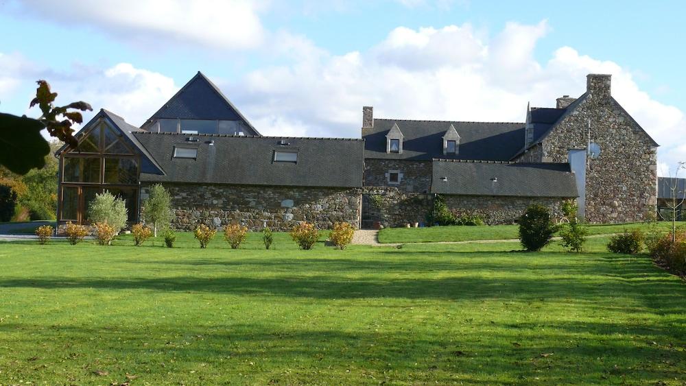 Manoir De Kermodest